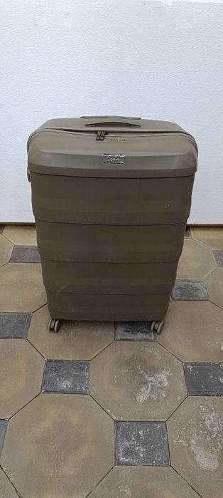 Продам или обменяю на средний чемодан