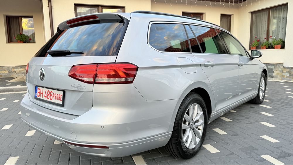 Vw Passat 2.0tdi-150cp DSG 2016 comfortline LED/camera/padele/senzori/