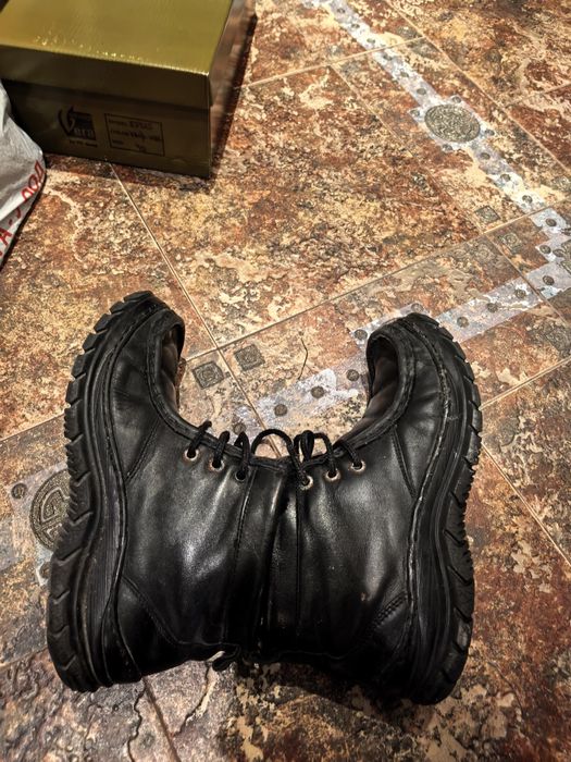 Подарявам зимни обувки 40 номер