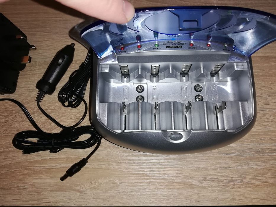 Incarcator baterii / acumulatori toate tipurile NOU transport GRATUIT