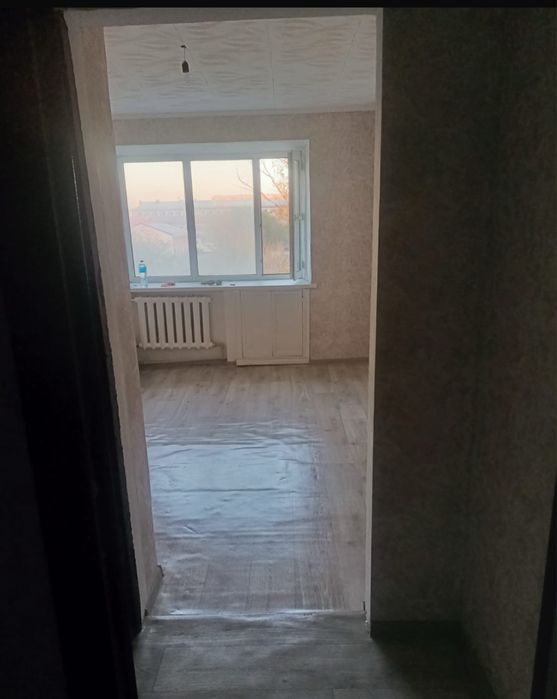 Продам 1 комнатную в бывшем общежитии