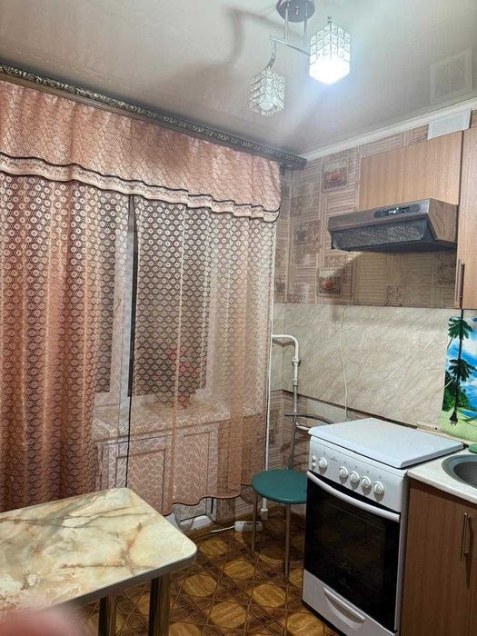 Продается 2 комнатная в 4 мкр