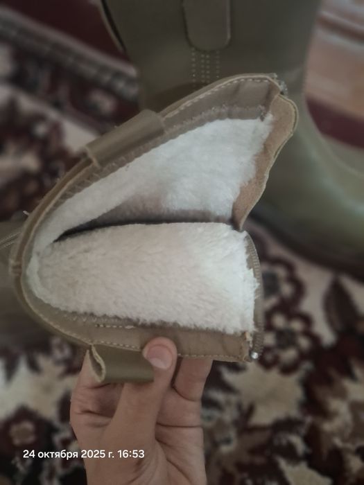 Сапоги и дублёнки по 300 сум