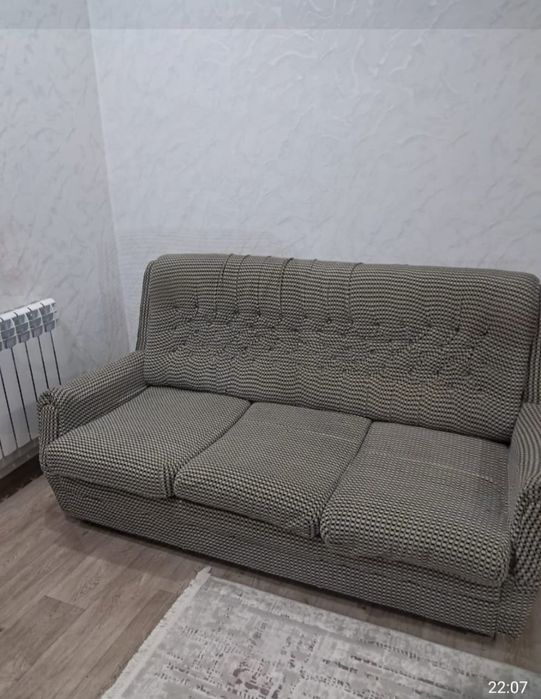 Диван и два кресла