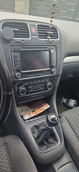 Golf 6 2.0 tdi sau schimb cu logan după 2015