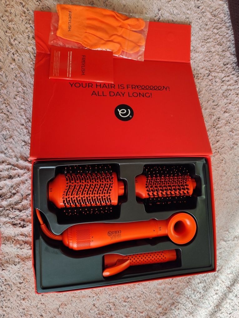 Почти нова Iconic brush 4 in 1