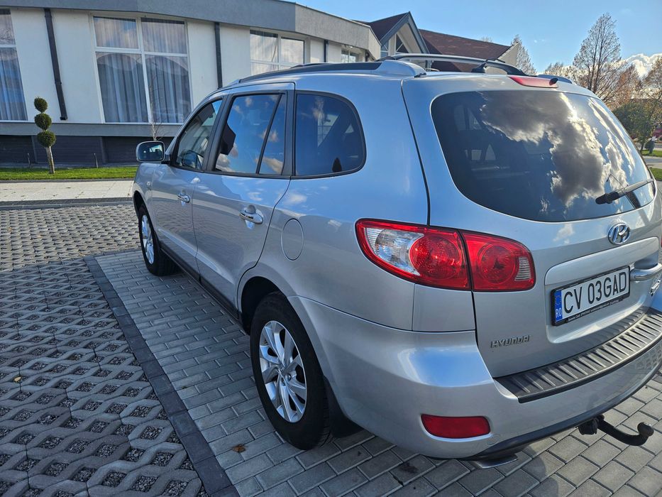 Hyundai  Santa Fe SUV 4X4
