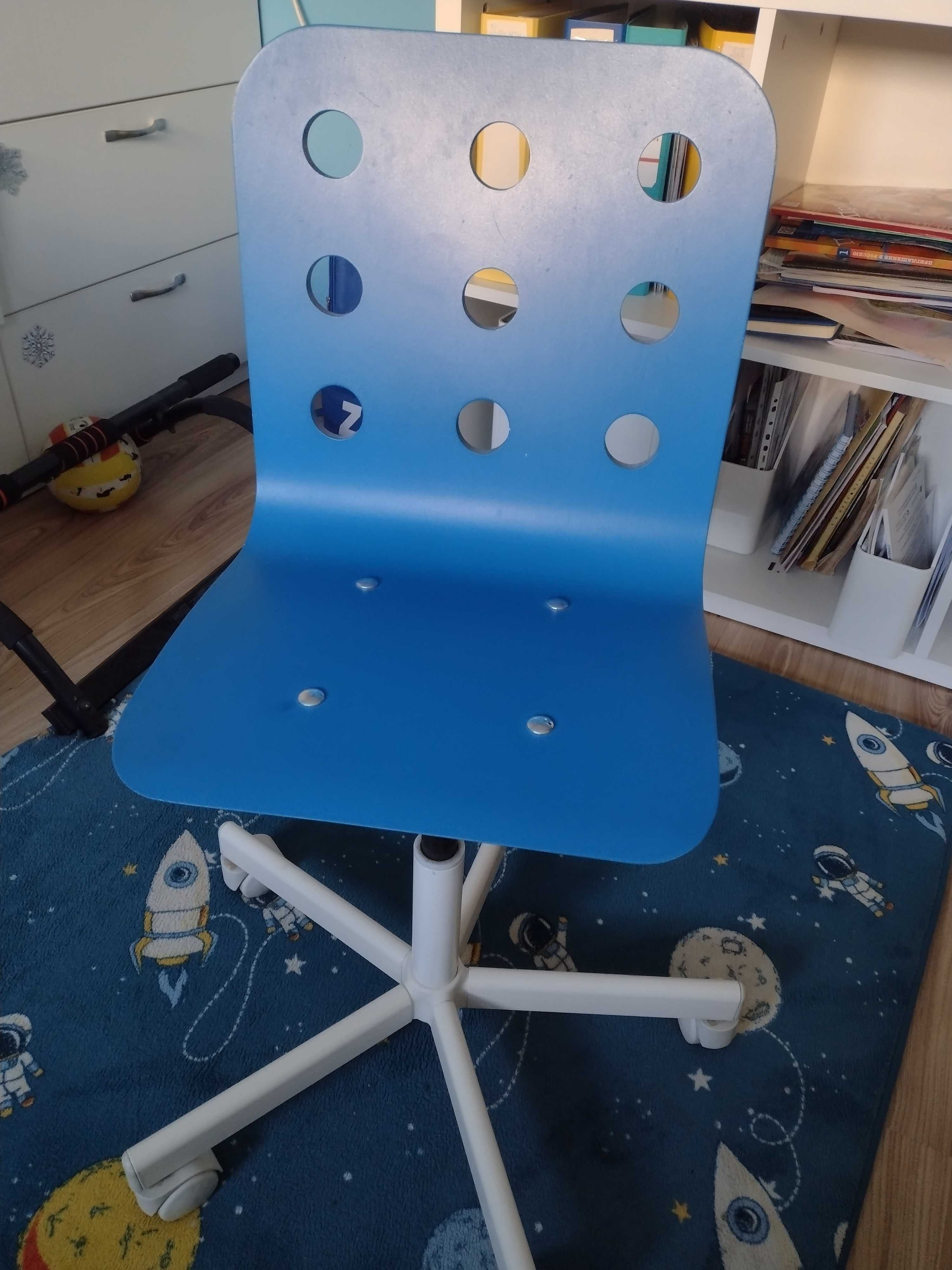 Детски стол за бюро