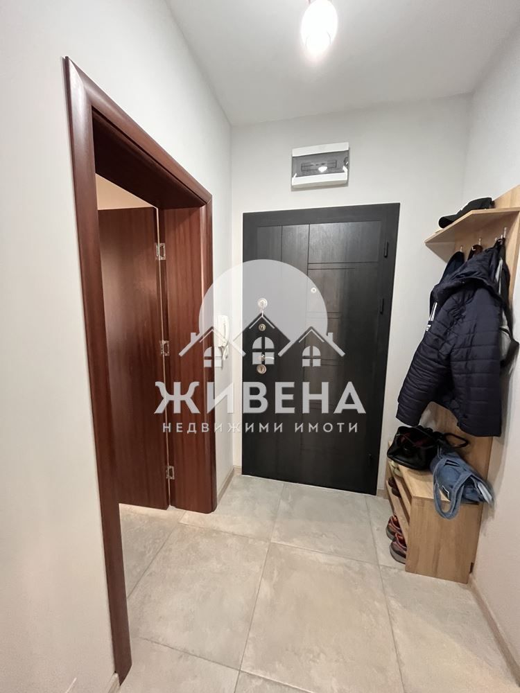Продавам обзаведен 3-стаен апартамент, кв. Младост 1, с паркомясто