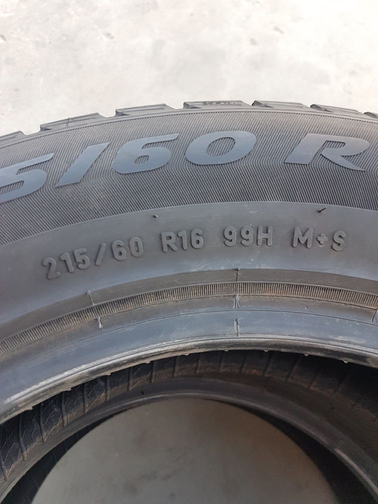 Зимни гуми 2 броя PIRELLI Sottozero3 215 60 R16 дот 3517