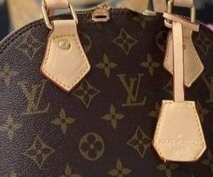 Geanta damă,model Alma mini,curea detasabila umăr, France, saculet