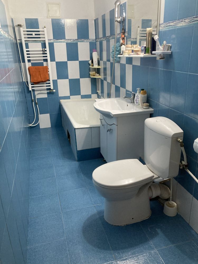 Vand apartament 3 camere.Nu sunt agentie imobiliara