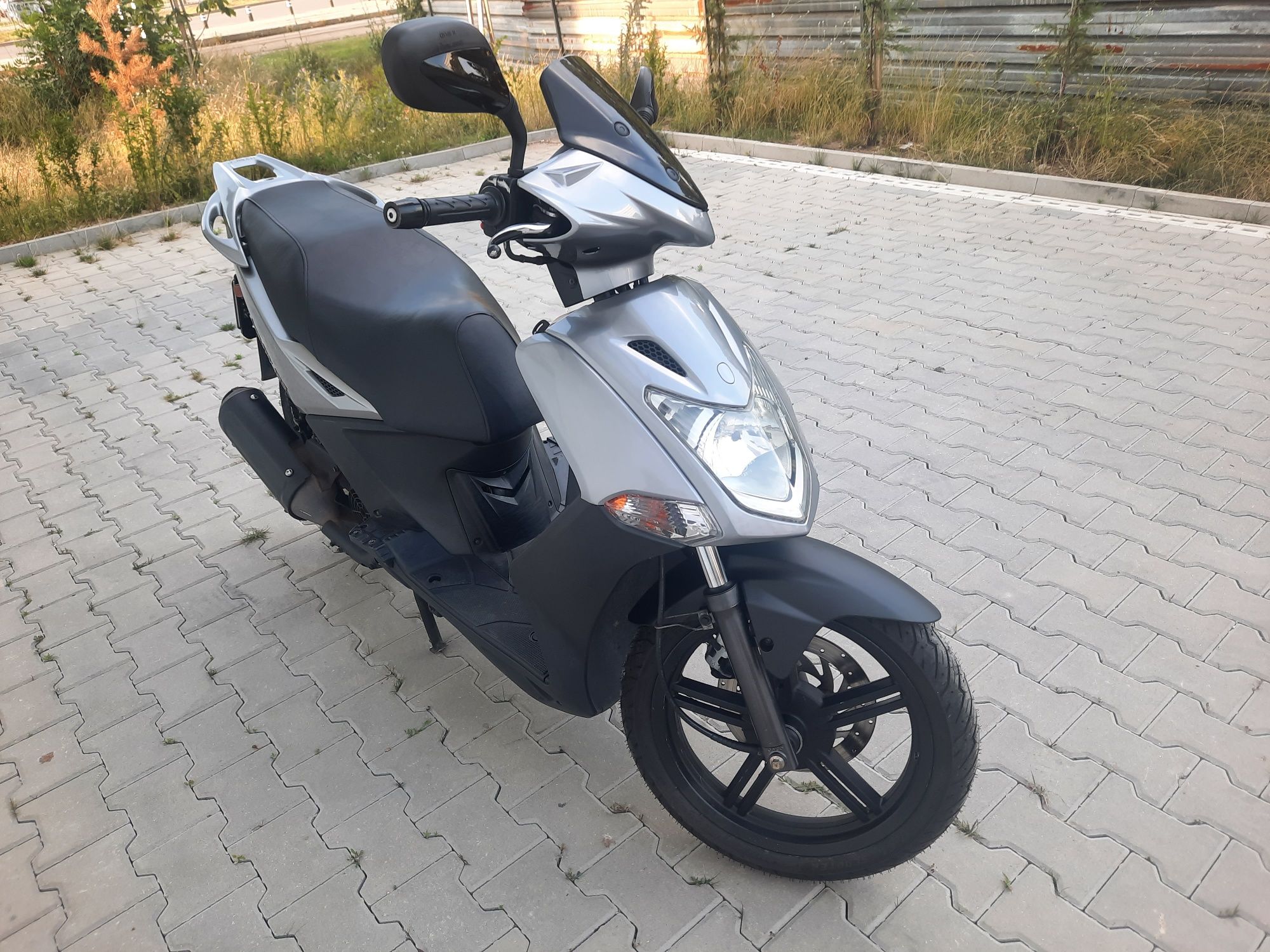 Скутер Kymco Agility 125