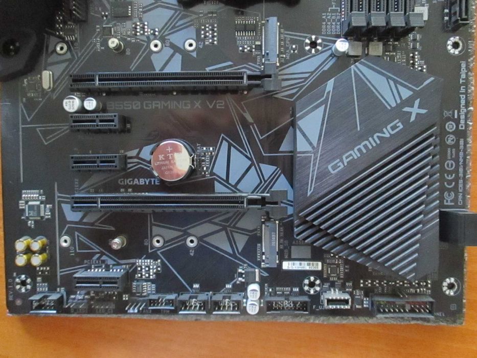 Дънна платка GIGABYTE B550 GAMING X V2, сокет АМ4