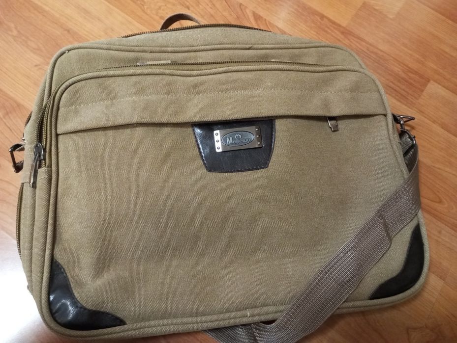 Geanta umăr business pentru  laptop