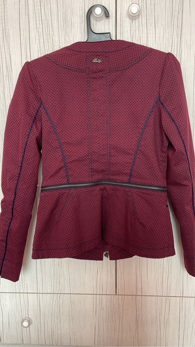 Дамски костюм Роси Фешън