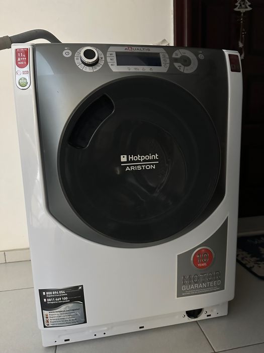 Пералня hotpoint ariston 11KG A+++ цяла за части