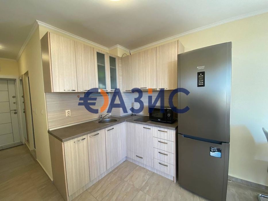 Продава се Тристаен апартамент в Поморие - 72 кв.м за 1202 €/кв.м - Снимка #9