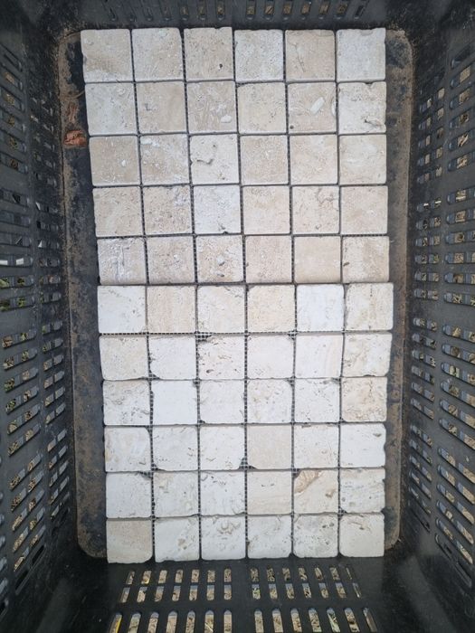 Plăcuțe de mozaic si Marmură