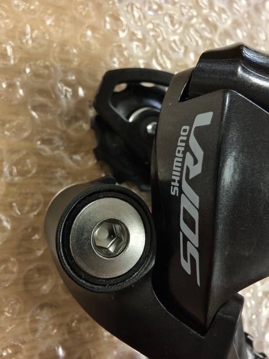 НОВ Заден дерайльор  Shimano Sora RD-R3000 9ск GS