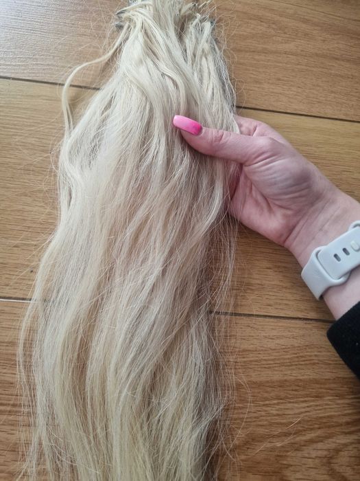Продавам кератинови кичуви в платинено русо и кафяво