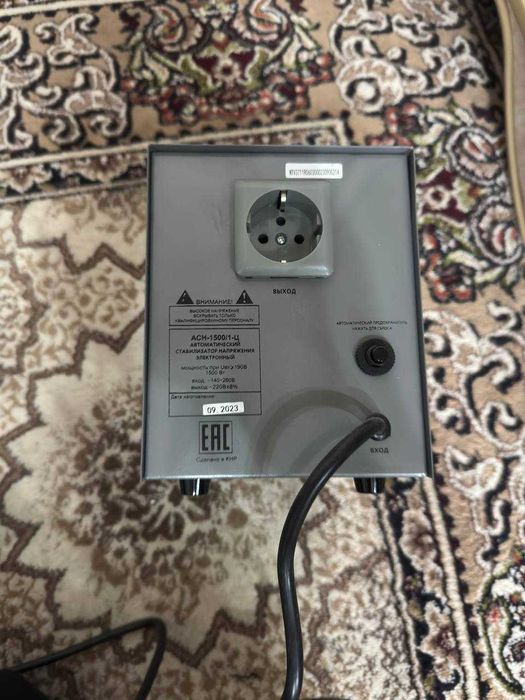 Стабилизатор напряжения  220В Ресанта АСН-1500/1-Ц
