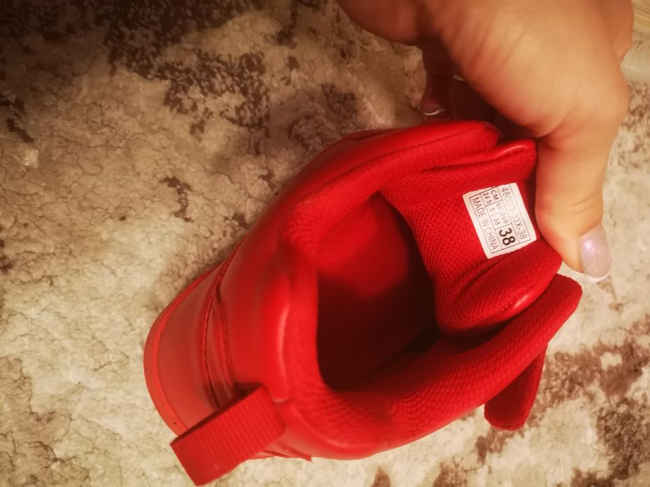 Ghete înalte copii gen Nike, Adidas, nr 38 impecabile!