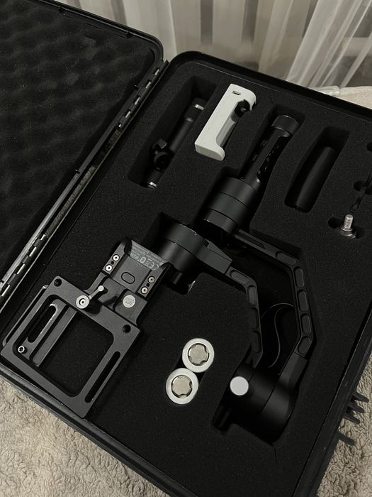 Электронный стабилизатор Zhiyun Crane