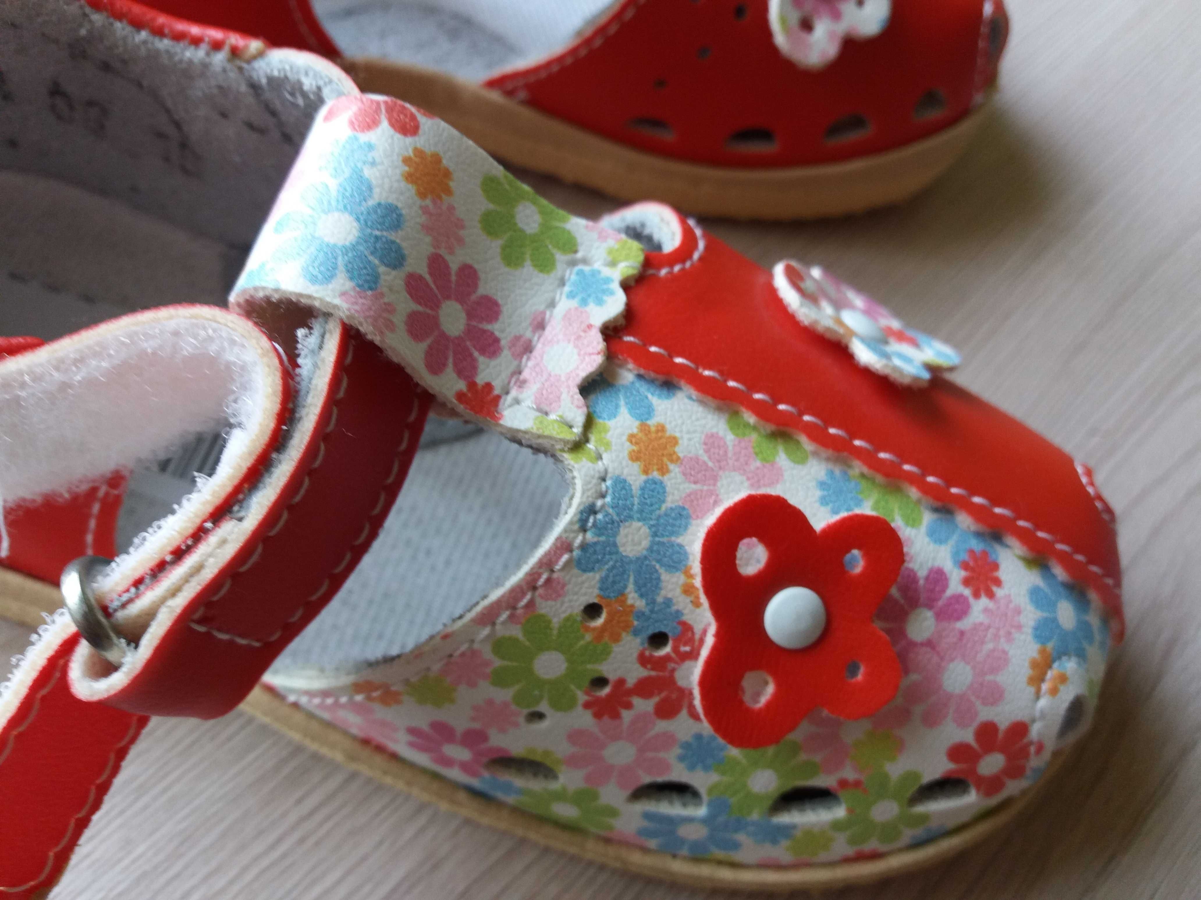 Российские сандалики для ваших малышей.