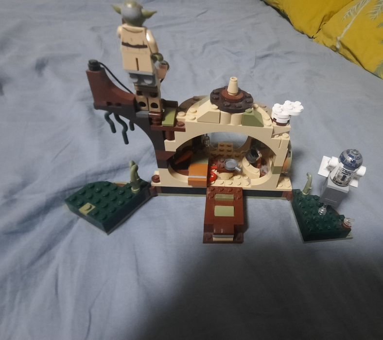 Lego set: Yoda's Hut on Dagobah