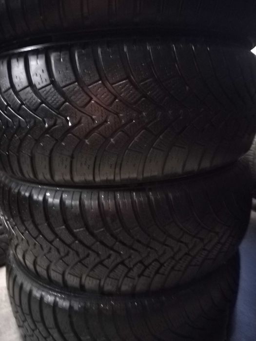 4бр зимни гуми 205 60 R16 Falken