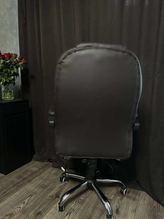 Scaun de birou cu masaj + incalzire , suport picioare