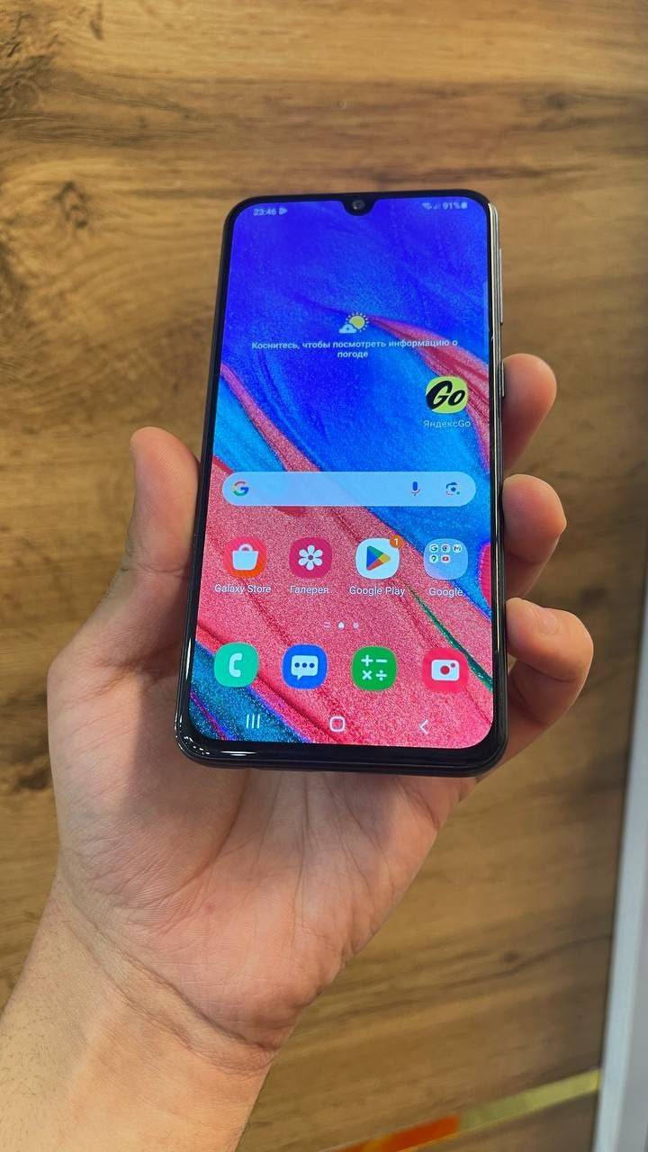 Samsung A40 64гб
