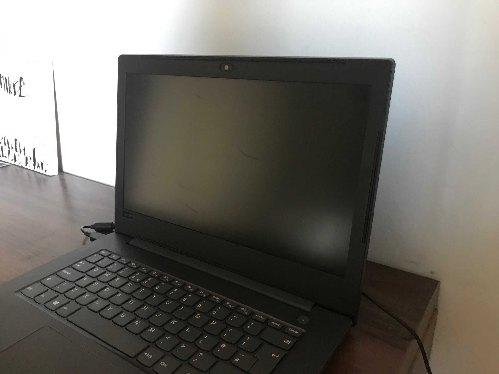 Laptop LENOVO IdeaPad