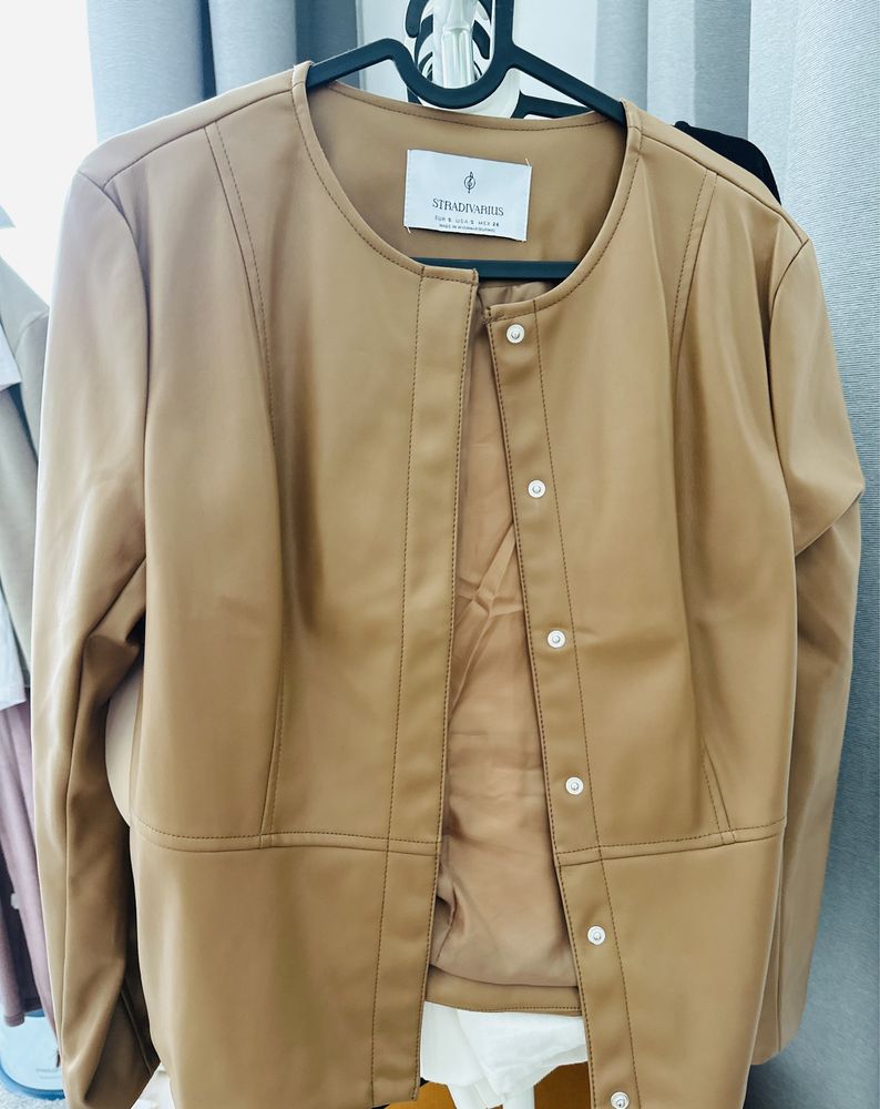 Яке Zara,Armani Exchange