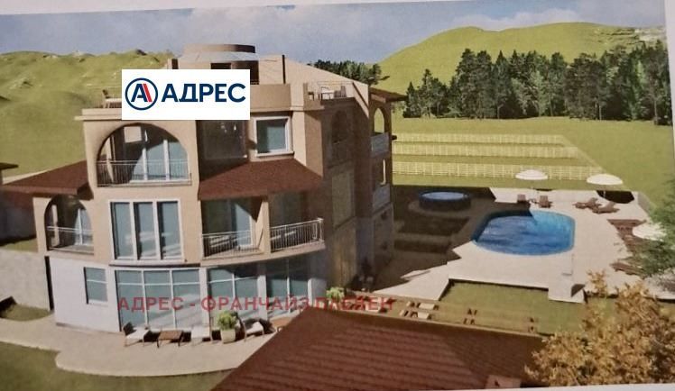 Парцел в Ловеч, област-гр.Троян площ 2647 цена 90000