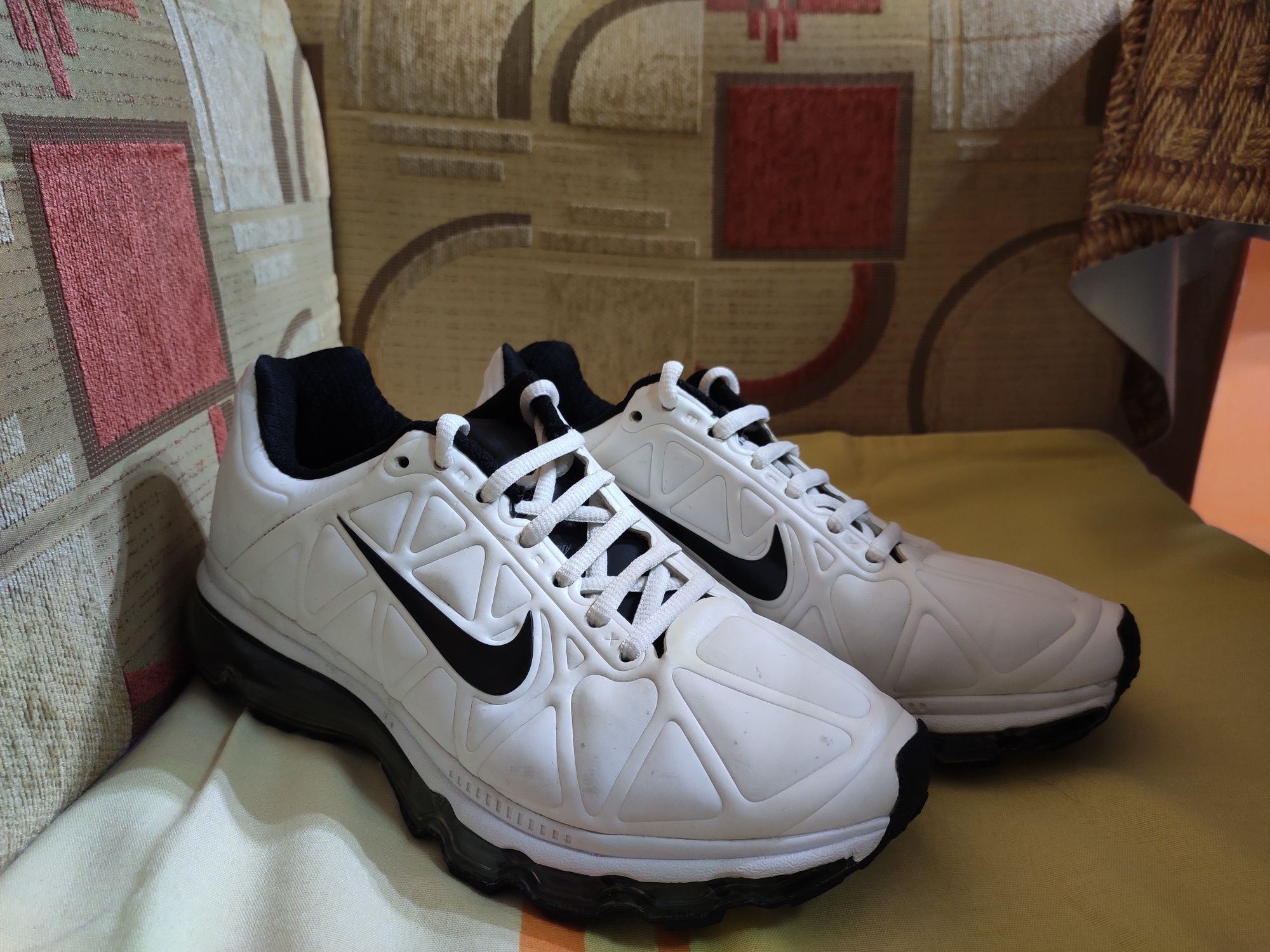 Nike Air Max + 37 номер