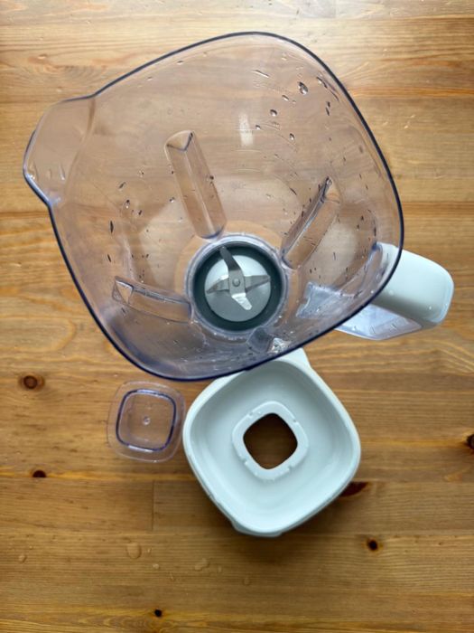 Продается Блендер стационарный Philips HR-2224/00