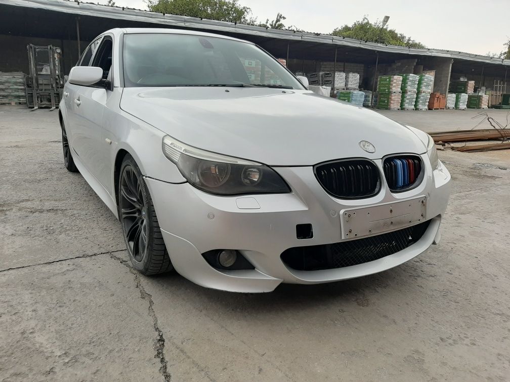 Capota bmw e60 pe diferite culori