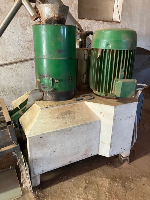 Преса за пелети гранулатор