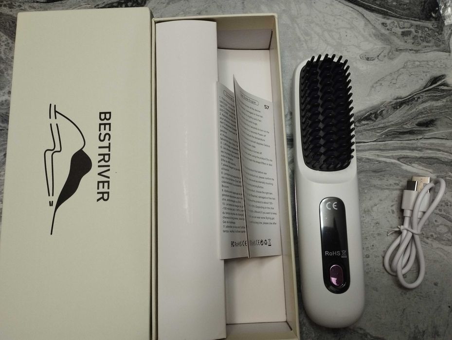 Безжична изглаждаща четка за коса