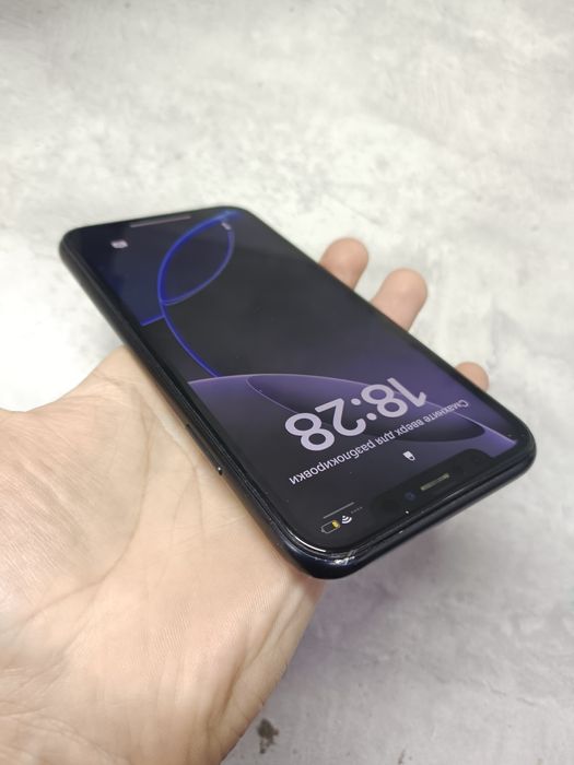 iPhone XR 128g Face ID работает