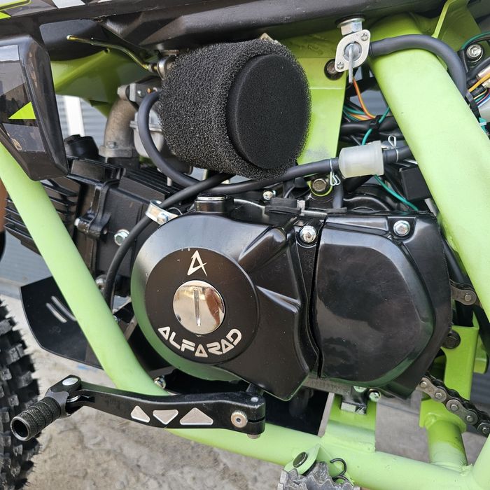 Cross Alfarad KXD 125cc Semiautomat Bord Digital