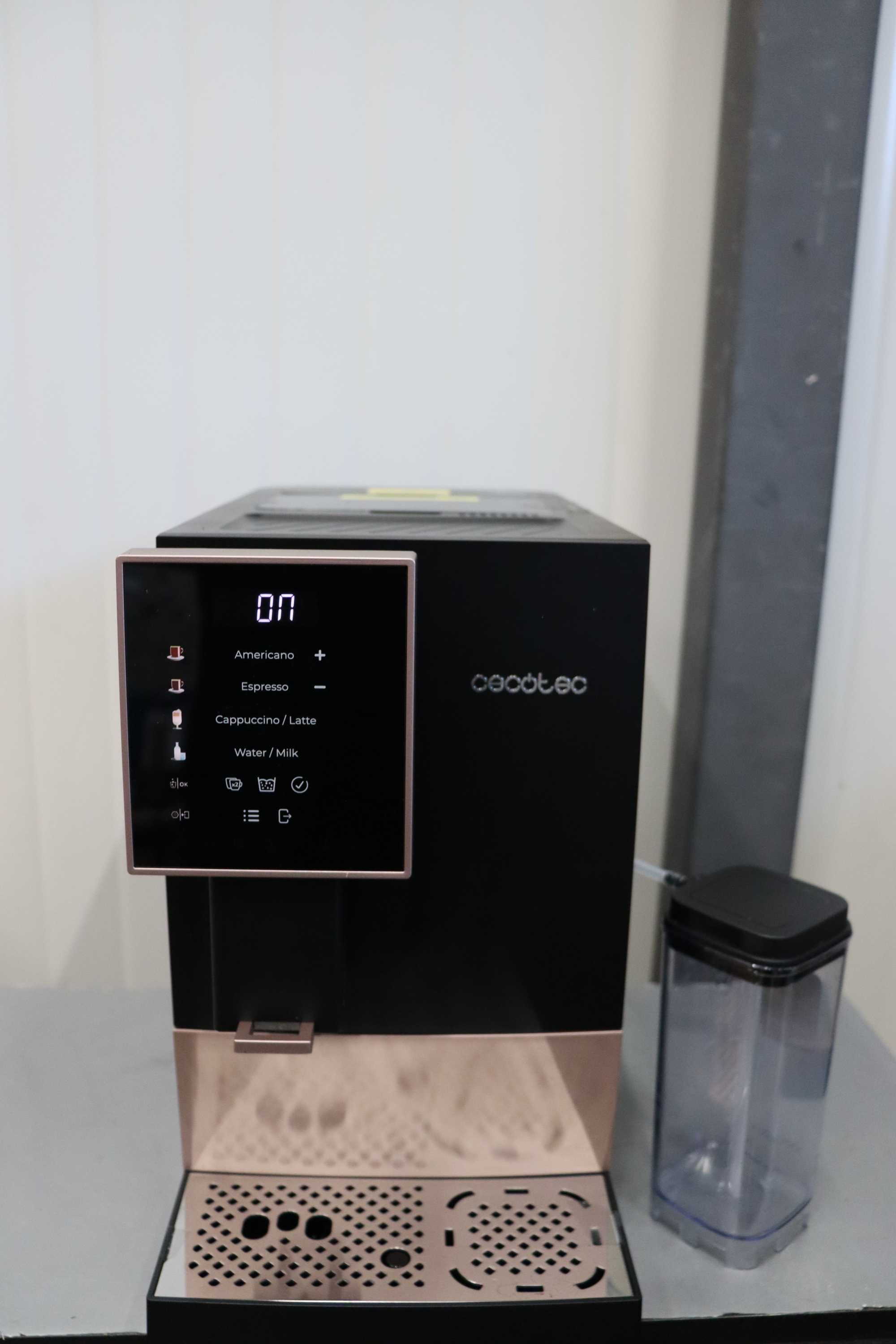 Cecotec Cremmaet Compactccino Black Rose, 19 бара, контейнер за мляко