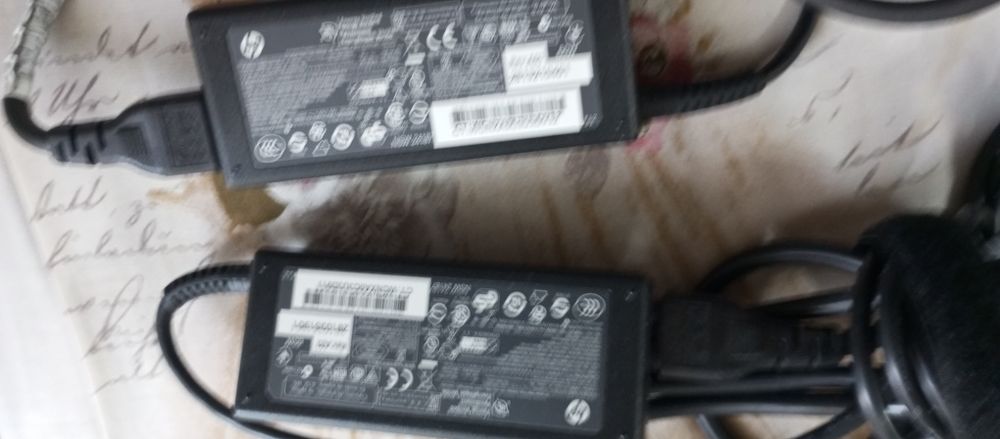 СРОЧНО Продам Зарядка для Ноутбука НР. В отличном состоянии