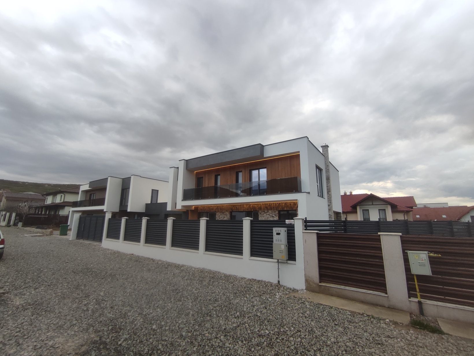 Porți și Garduri * cea ce iti doresti pentru casa ta