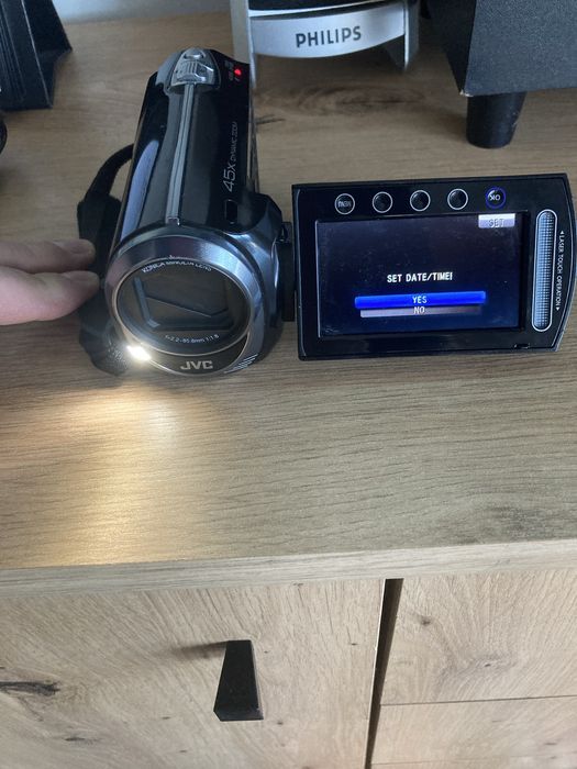 JVC Видеокамера .