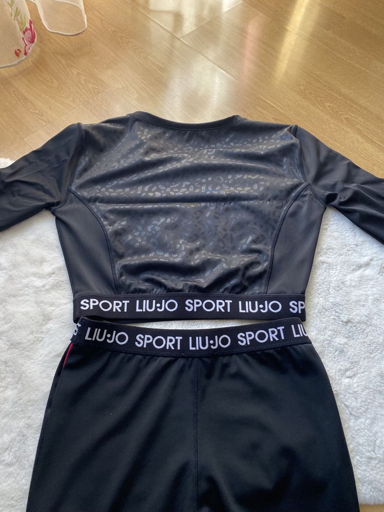 Спортен сет liu jo