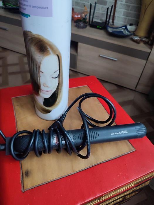 Placă de indreptat părul.