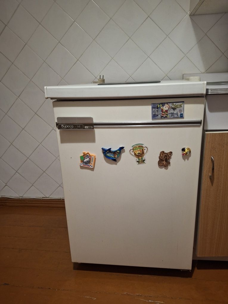 Продам морозильную камеру